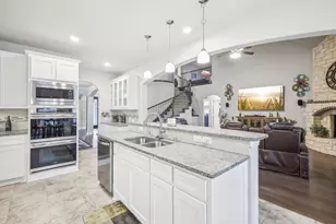 4611 Great Plains Way, Mansfield, TX 76063 - Photo 11