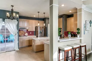 227 Moss Hill Rd, Irving, TX 75063 - Photo 9