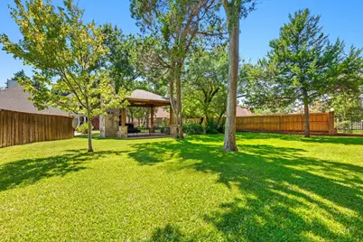 8 Equestrian Trail, Duncanville, TX 75116 - Photo 29