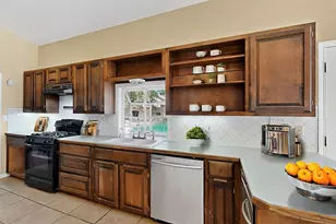 1201 Marlborough Dr, Fort Worth, TX 76134 - Photo 3