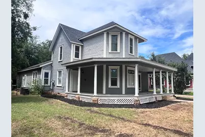 704 Cherry Street, Graham, TX 76450 - Photo 3