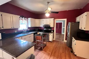 704 Cherry St, Graham, TX 76450 - Photo 13