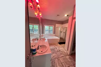 704 Cherry Street, Graham, TX 76450 - Photo 23