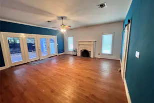 704 Cherry St, Graham, TX 76450 - Photo 19