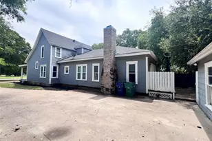 704 Cherry St, Graham, TX 76450 - Photo 5