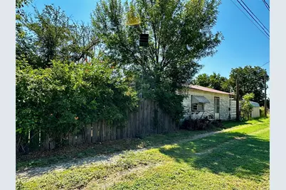 510 E Pecan Street, Seymour, TX 76380 - Photo 29