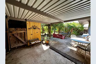 510 E Pecan Street, Seymour, TX 76380 - Photo 15