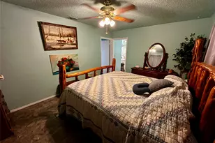 510 E Pecan St, Seymour, TX 76380 - Photo 9