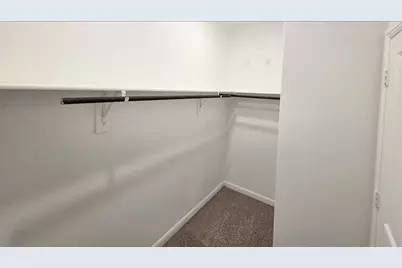 240 Kinley Street, Grandview, TX 76050 - Photo 7