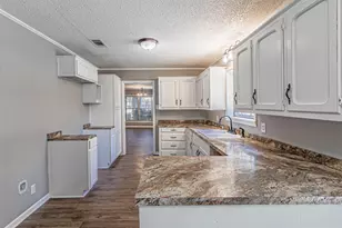 200 S Birch St, Van, TX 75790 - Photo 13