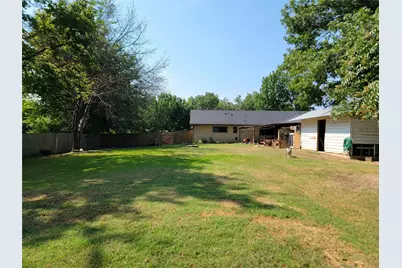 1005 Jackson, Clarksville, TX 75426 - Photo 33