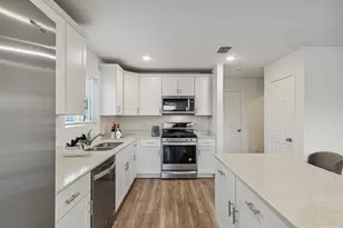 16040 Isles Dr, Fort Worth, TX 76052 - Photo 5