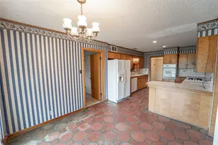 1508 W Elliott St, Breckenridge, TX 76424 - Photo 11