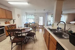 1324 Cherokee Rose Ln, Burleson, TX 76028 - Photo 3