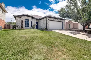 505 Blueberry Hill Ln, Mansfield, TX 76063 - Photo 1