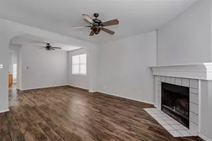 505 Blueberry Hill Ln, Mansfield, TX 76063 - Photo 7