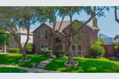 2713 Water Oak Drive, Grand Prairie, TX 75052 - Photo 1