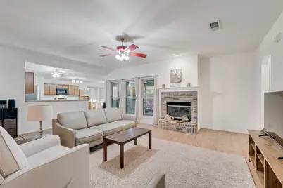 100 Jennings Drive, Waxahachie, TX 75165 - Photo 9