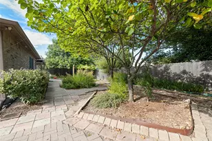 100 Jennings Dr, Waxahachie, TX 75165 - Photo 31