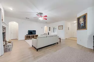 100 Jennings Dr, Waxahachie, TX 75165 - Photo 11