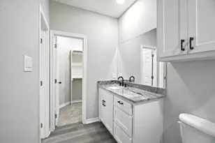 406 Abernathy St, Hillsboro, TX 76645 - Photo 23