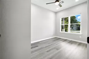 406 Abernathy St, Hillsboro, TX 76645 - Photo 7