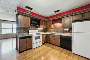 604 E Gentry, Hamilton, TX 76531 - Photo 3