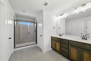 1102 Holly St, Cleburne, TX 76033 - Photo 19