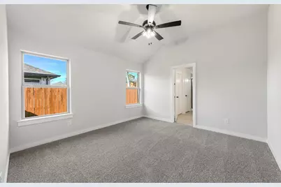 1102 Holly Street, Cleburne, TX 76033 - Photo 13