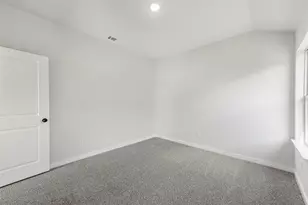 1102 Holly St, Cleburne, TX 76033 - Photo 23