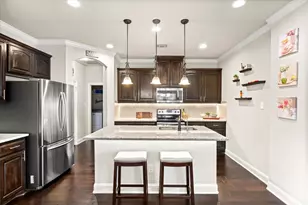 205 Carson Dr, Waxahachie, TX 75167 - Photo 9