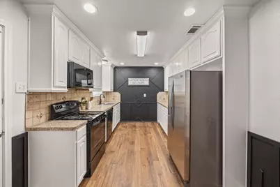 2410 Linda Drive, Ennis, TX 75119 - Photo 9