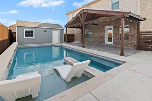 3004 Cliffview Dr, Sanger, TX 76266 - Photo 3