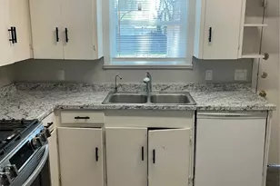 844 Nash St, Garland, TX 75040 - Photo 5