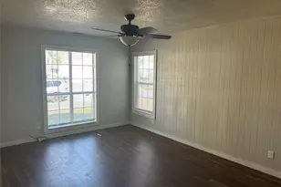 844 Nash St, Garland, TX 75040 - Photo 3