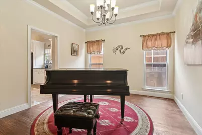 708 Cresthaven Drive, McKinney, TX 75071 - Photo 5