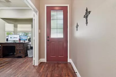 708 Cresthaven Drive, McKinney, TX 75071 - Photo 3