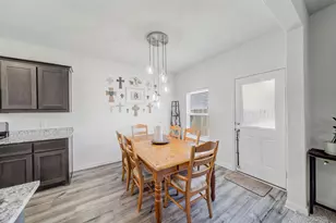 10852 Copper Hills Ln, Fort Worth, TX 76108 - Photo 9