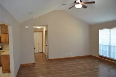 515 E Liberty Street, Pilot Point, TX 76258 - Photo 3