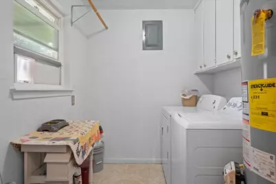 203 E Main Street, Rosebud, TX 76570 - Photo 13