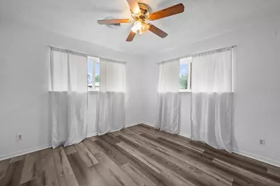 203 E Main Street, Rosebud, TX 76570 - Photo 21