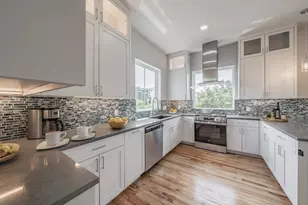 1004 Stafford St, Dallas, TX 75208 - Photo 3