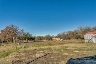 319 County Road 4868, Boyd, TX 76023 - Photo 7