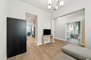 3451 Hidden Holw Dr, Grand Prairie, TX 76065 - Photo 19