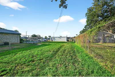 205 W Gandy Street, Denison, TX 75020 - Photo 15