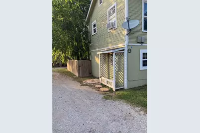 1307 Coggin Avenue, Brownwood, TX 76801 - Photo 5