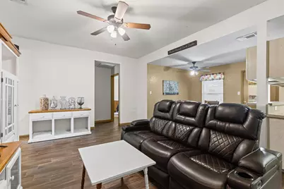 1107 Lynnwood Court, Cleburne, TX 76033 - Photo 21