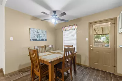 1107 Lynnwood Court, Cleburne, TX 76033 - Photo 23