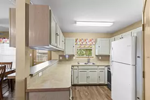 1107 Lynnwood Ct, Cleburne, TX 76033 - Photo 13