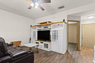 1107 Lynnwood Court, Cleburne, TX 76033 - Photo 19